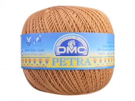 DMC Petra No. 5 Horgolófonal Egyszínű 5436 Karamell